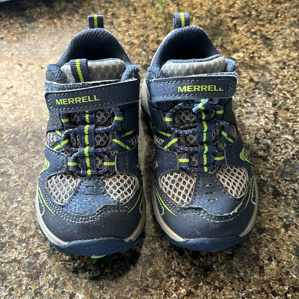 Merrill hiking toddler shoes